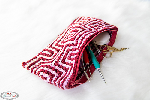 Illusion Squares Mosaic Pouch photo 4
