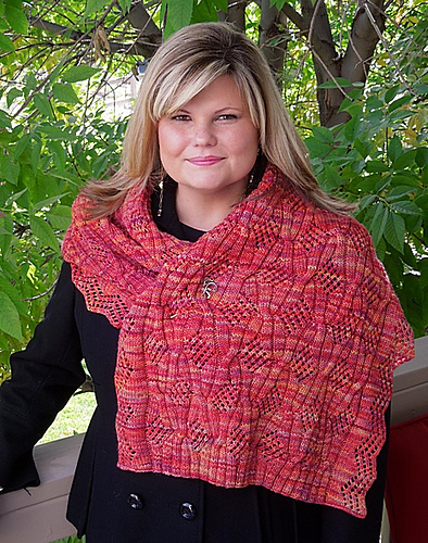 Ravelry: Tumbling Lace With a Twist pattern by Daniela Nii