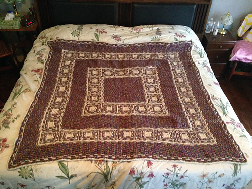 Basket weave Granny Afghan photo 5