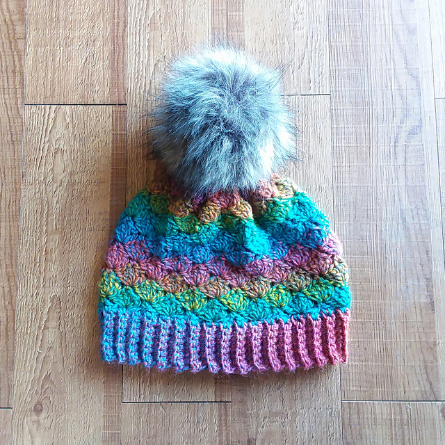 Ravelry: Shell Stitch Beanie pattern by 