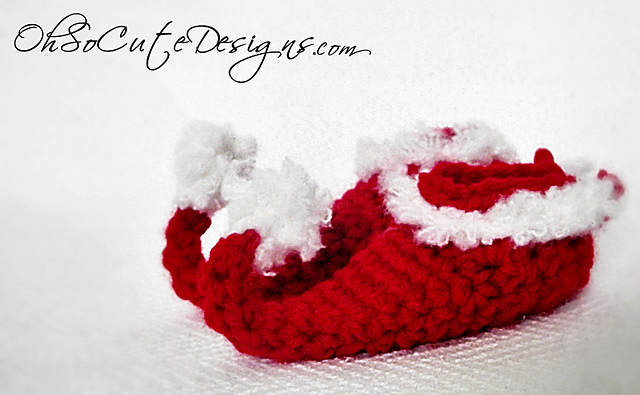 Ravelry: Elf Booties Slippers pattern by Kristi Simpson
