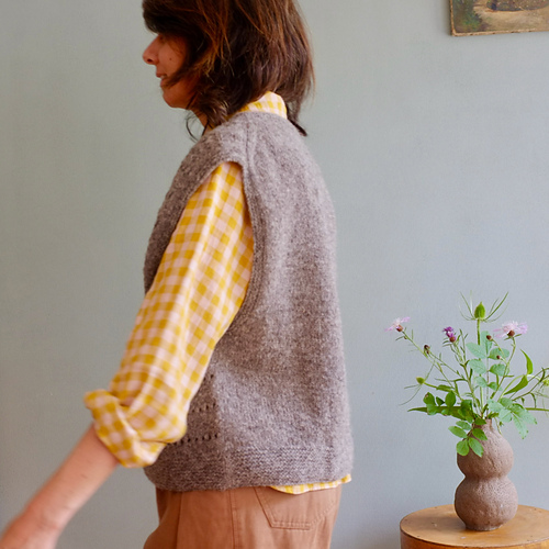 Ravelry Ezra Vest pattern by Orlane Sucche