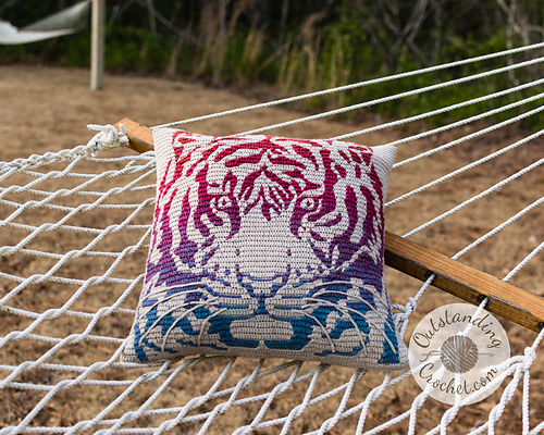 Ravelry: Tiger Mosaic Bag / Pillow pattern by Natalia Kononova
