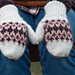 Björt Light Mittens pattern 