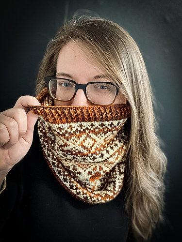First time trying stranded colourwork - how do my floats look? : r/knitting