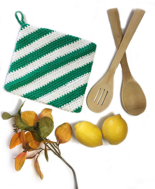 Ravelry Magic Potholder Stripes pattern by Anna Burton Designs