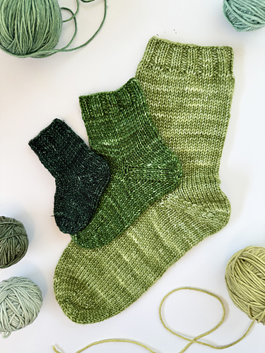 Base Doodle Toe-Up Sokker (DK) - Jamie Lomax