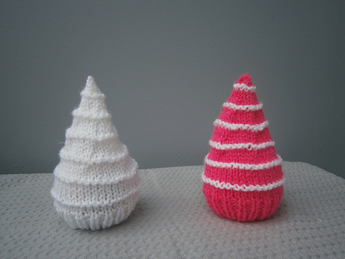 Ravelry: Christmas Tree Chocolate Orange Cover pattern by marianna mel