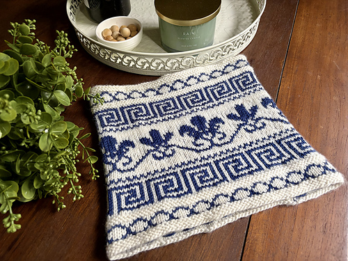 Grecian Acanthus Cowl