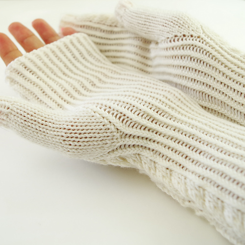 Lily Mittens