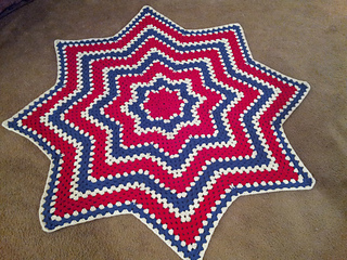 Ravelry: Pattysplayhouse's 8 point granny round ripple