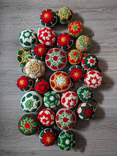 0-1546 Christmas Flowers photo 3