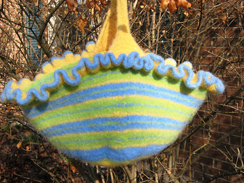 Stripes and Ruffles - Basket photo 2