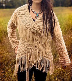 Circle_Wrap_Fringe_Sweater_sma