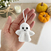 Halloween ghost keychain pattern 