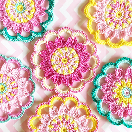 Ravelry: Happy Flower pattern by Hattie Risdale