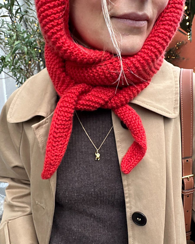 Sophie Hood - PetiteKnit