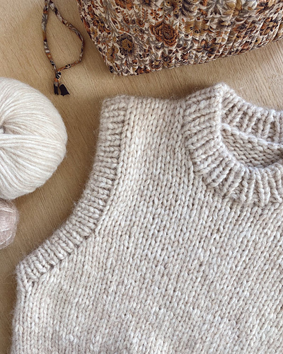 Holiday Slipover - PetiteKnit