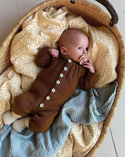 Søndagsdrakt - PetiteKnit