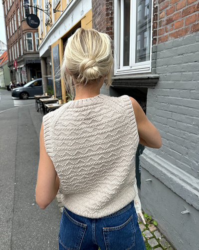 Sille Slipover - PetiteKnit