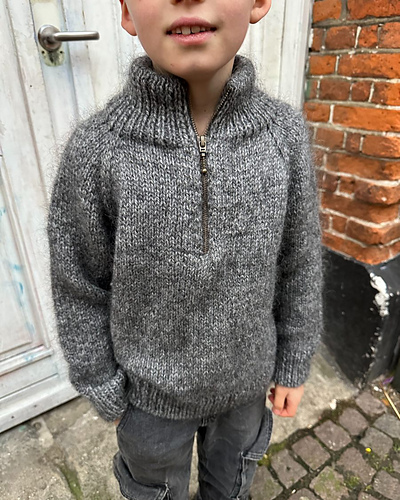 zipper_sweater_junior_Handvrks