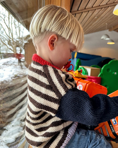 Holger Genser - PetiteKnit