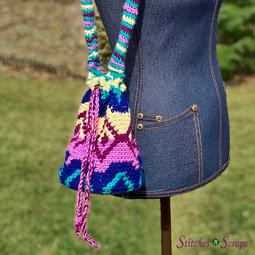 Ravelry Tapestry Crochet Project Bag pattern by Pia Thadani