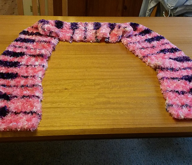 Ravelry Fluffy Piano Keyboard Scarf pattern by Amanda Irving