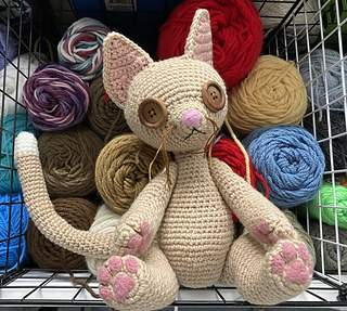 Easy Button Cat Ravelry: Button Cat pattern by D.Bash