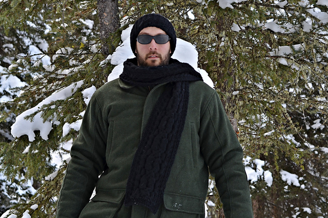 Ravelry PizzaMimi s Dryad Black Cable Scarf