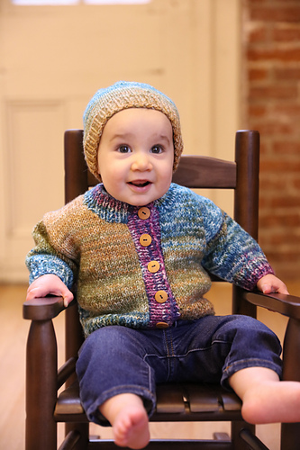 F963 Baby Cardigan and Hat photo 1