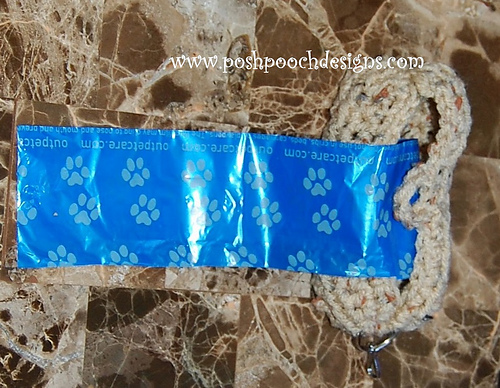 Clip-On Poo Bag Keeper photo 7