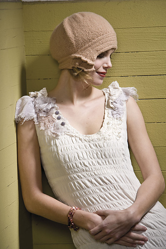 Side slip cloche