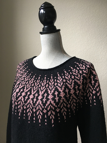 Ravelry: Silverlining pattern by Jennifer Steingass