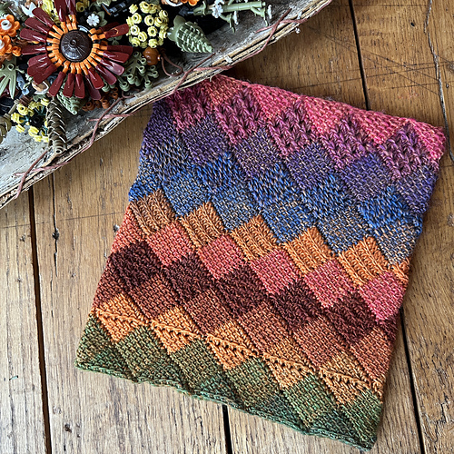 Tessellated Sampler Cowl photo 2
