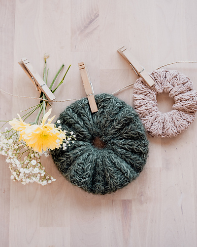 Aks scrunchie - Helene Rønquist Knutsen