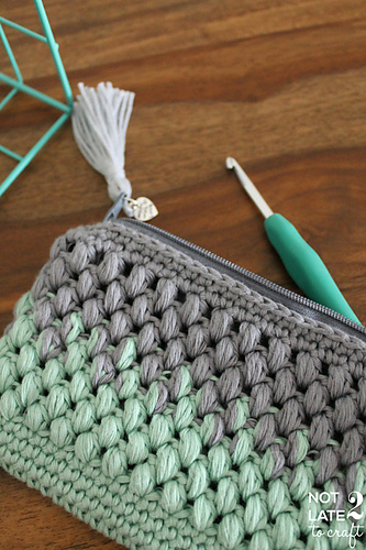 Puff stitch ombré pouch / Estoig degradat p. cigró photo 1