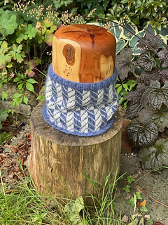 St Andrew's Cowl in AnnField Farm Mohair DK