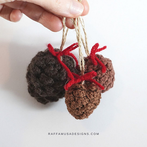 Pinecone Amigurumi photo 8