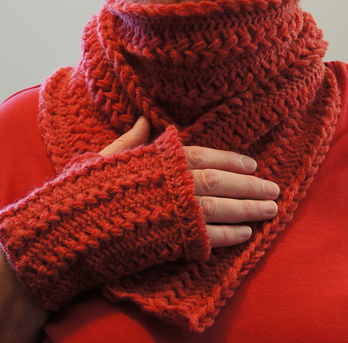 Hairpin Lace Scarf  and Fingerless Gloves photo 3