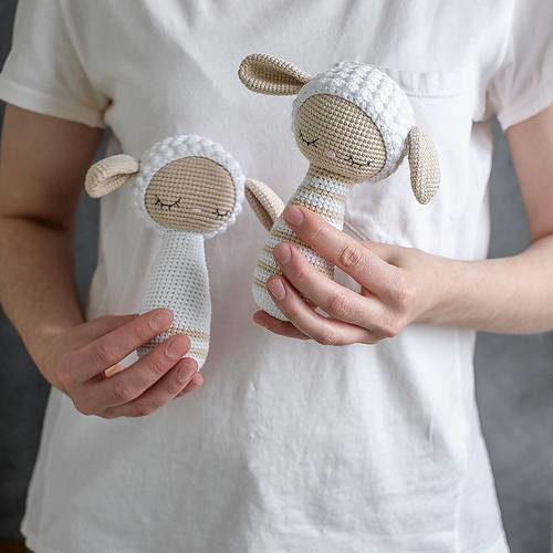 Ravelry: sheep rattle pattern by Natascha Antoniadi