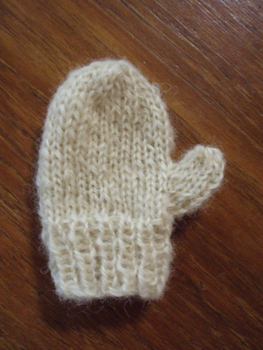 Mini Homespun Christmas Mitten photo 1