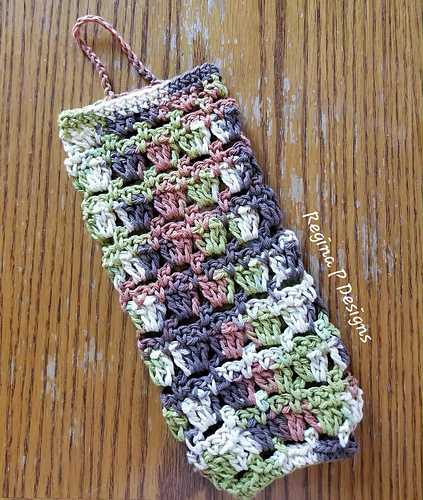 Elevated Granny Bag Dispenser photo 4