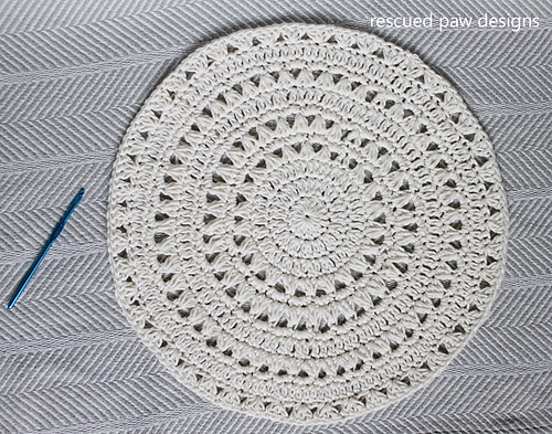 Simple Crochet Doily photo 1