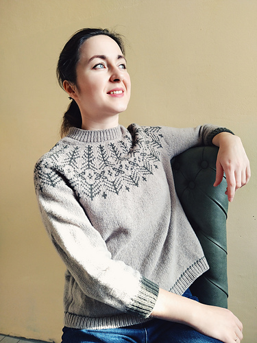 Ravelry: pinia pattern by Isabell Kraemer
