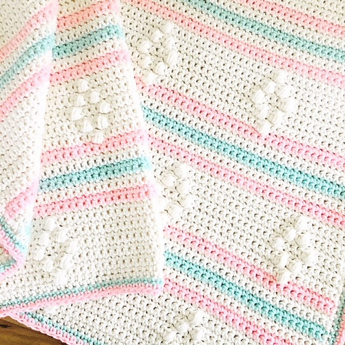 Ravelry Baby Blanket Unicorn Dreams pattern by Rhinestone Mumma