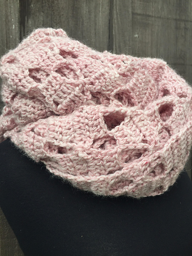 Touch of Blush Shawl photo 2