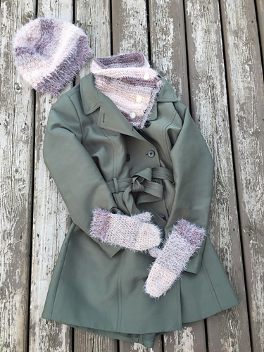Cozy Latte Mittens photo 4