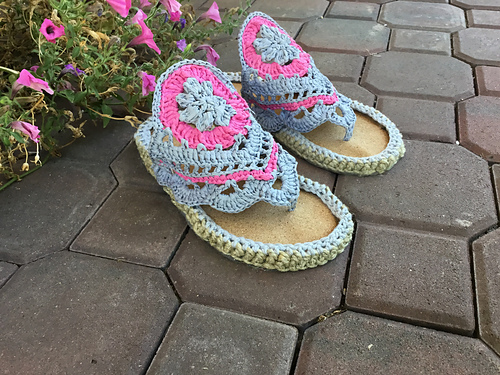 Blomsterkraft Hippie Sandaler - byRlupoli