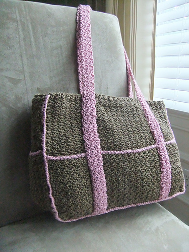 Eight-Pocket Two-Tone Carryall Tote photo 6